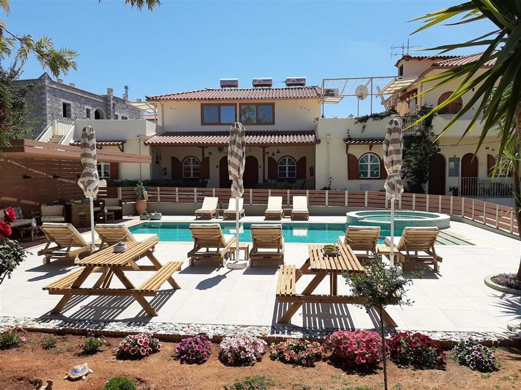 Athina Apartments Stoúpa Eksteriør billede