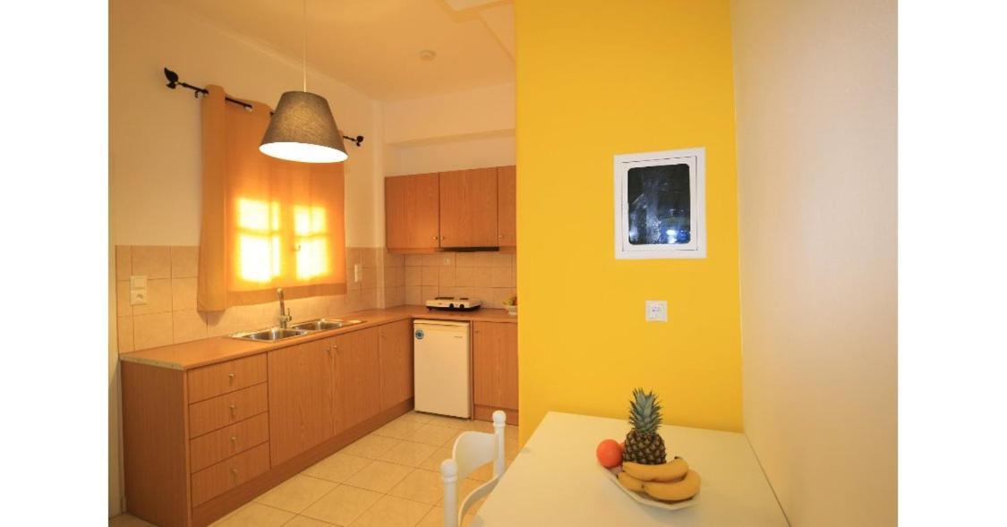Athina Apartments Stoúpa Eksteriør billede
