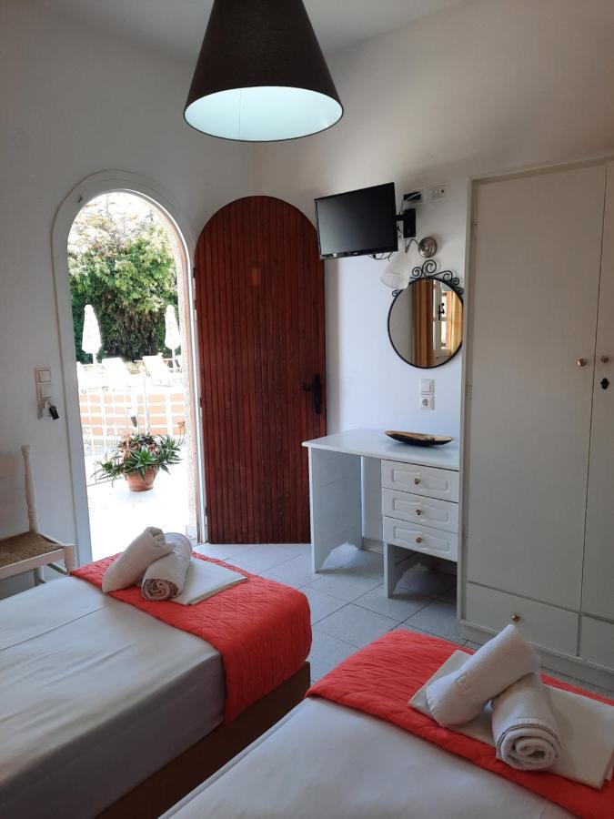 Athina Apartments Stoúpa Eksteriør billede